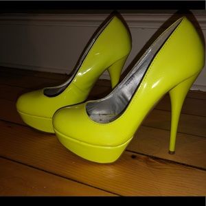 Charlotte Russe neon yellow heels